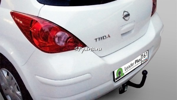 Фаркоп для Nissan Tiida хэтчбек 2004-2014
